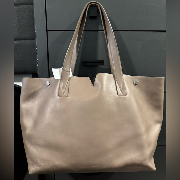 VINCE handbag tote - Picture 1 of 9